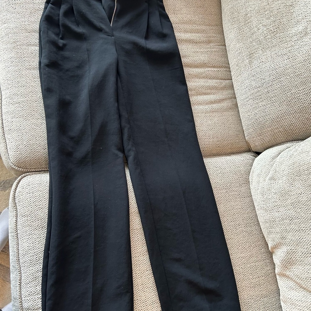 Aritzia Effortless Pant - Black